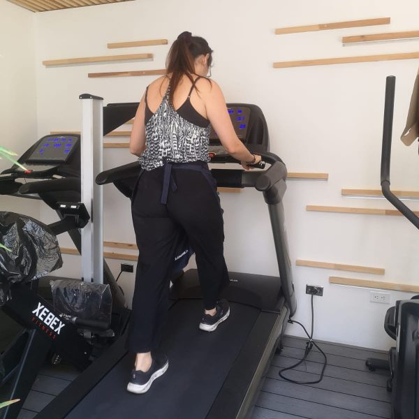 15 04 8275a4db-41d4-457f-a4f2-b5000e30e03f